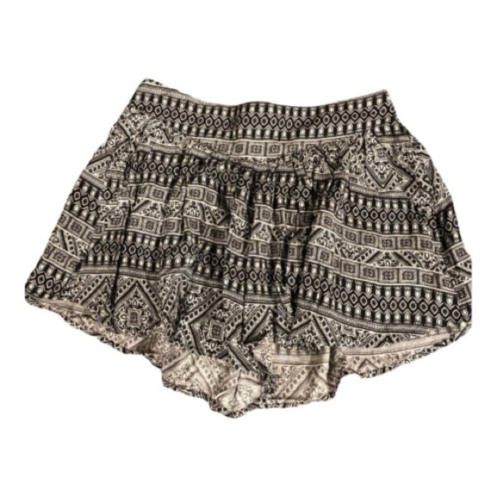 Boom Boom Jeans Black/White Patterned Pull On Shorts, Flowy, Sz Lg
